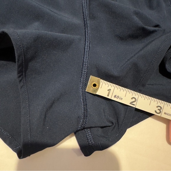 Lululemon Hotty Hot II Low-Rise Lined Short 2.5” Size 8 Reg True Navy Blue NWOT - Picture 11 of 14